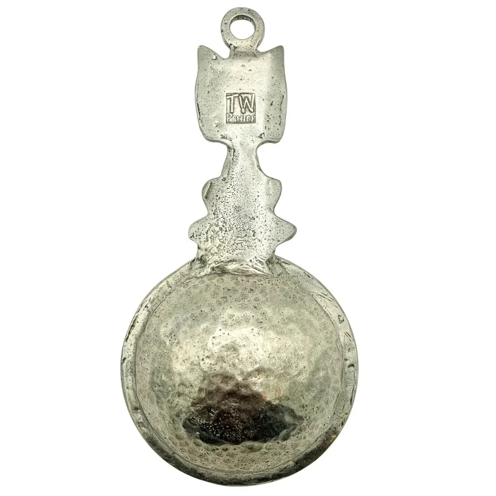 TW Pewter Cat 1/2 Cup Measuring Cup Vintage Tin Woodsman Kitchen Baking Scoop